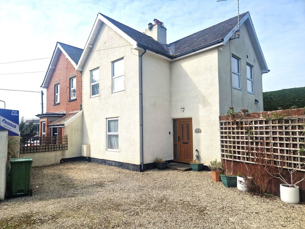 Property photo 2 of 19