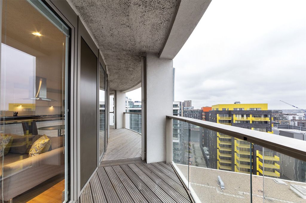 Property photo 2 of 13 Photo 4