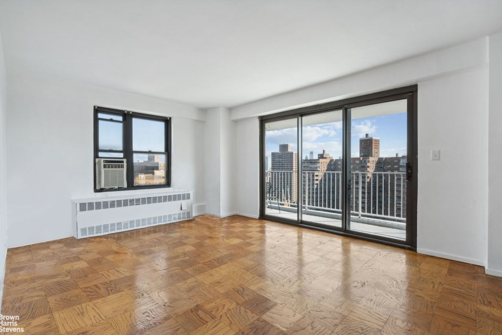 Property photo 2 of 12 <Alttext/>