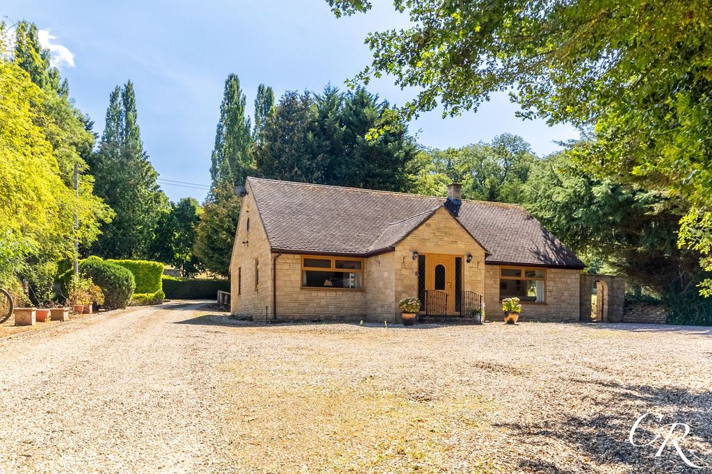 Property photo 1 of 28