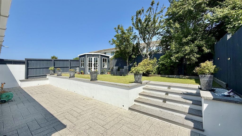 Property photo 2 of 17 Img_1041.Jpg