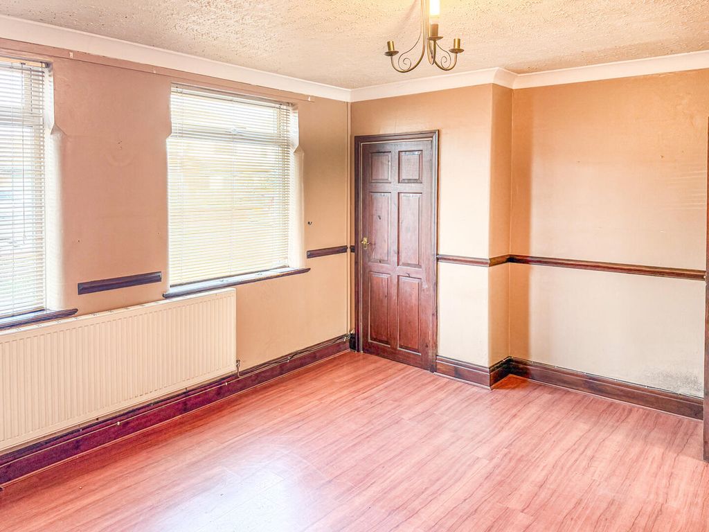 Property photo 2 of 12 Living Room