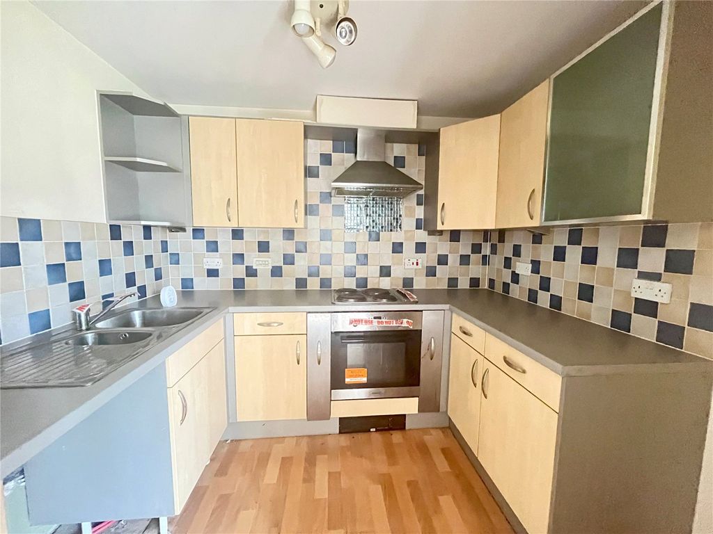 Property photo 3 of 9 Picture No. 05