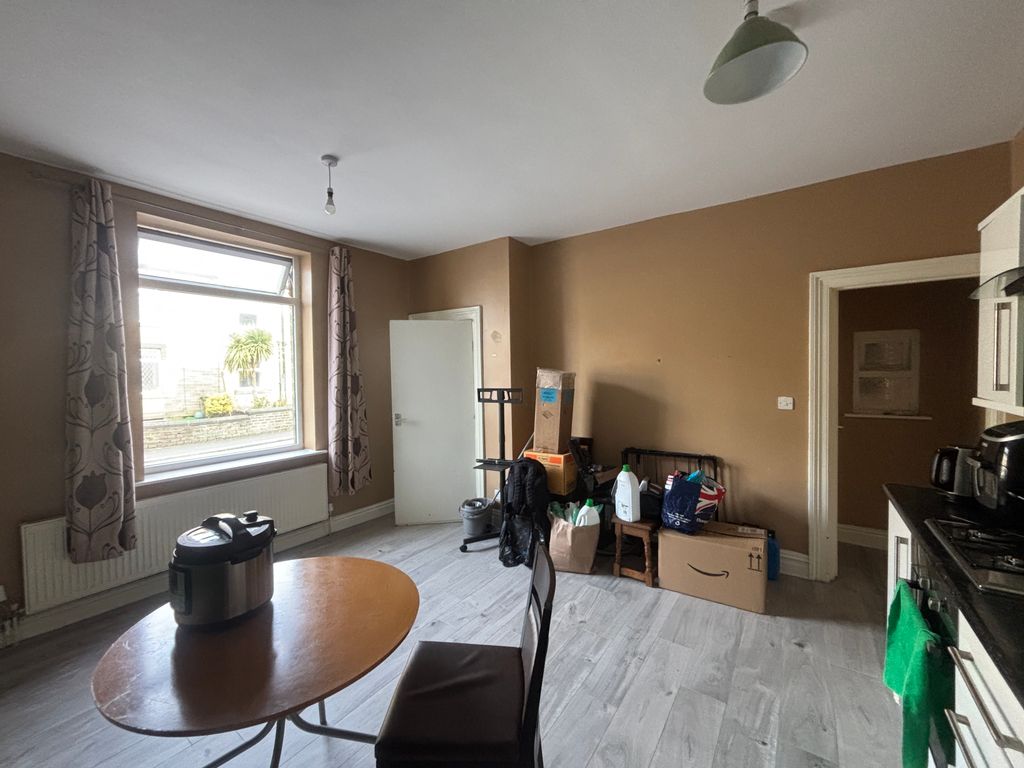 Property photo 2 of 6 Bedroom 1