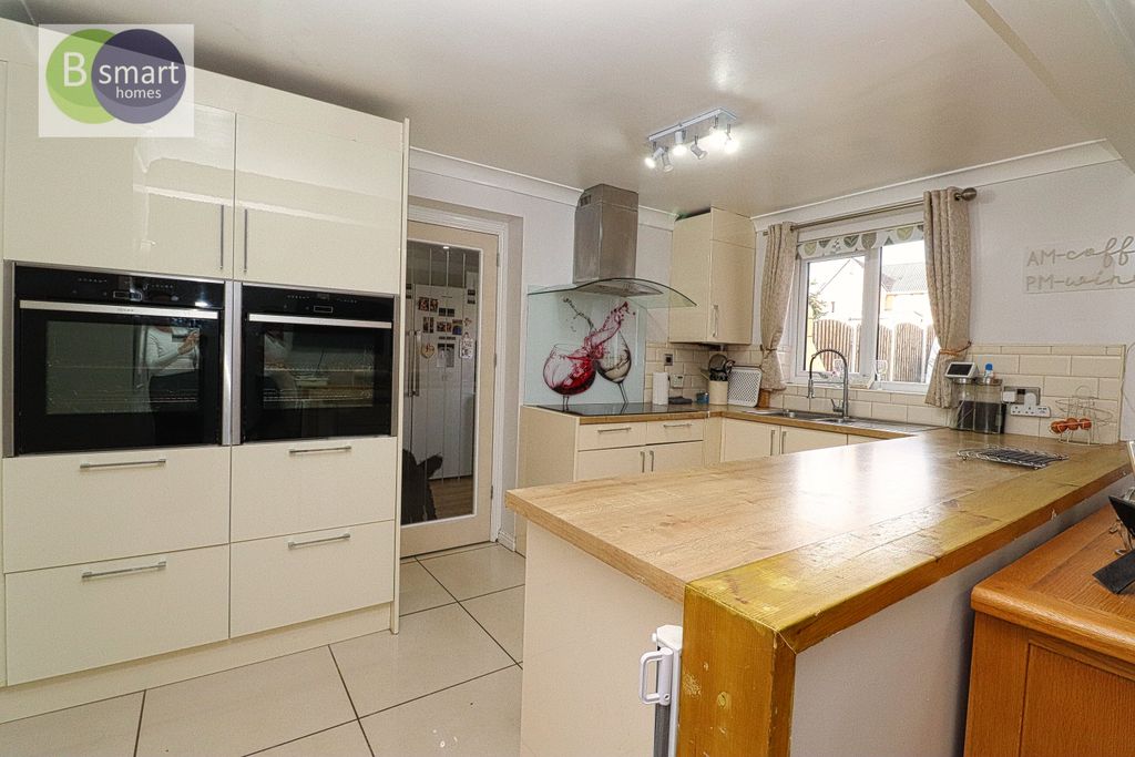 Property photo 3 of 24 Img_0715