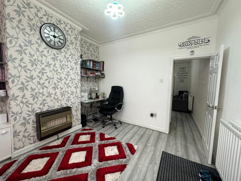 Property photo 3 of 22