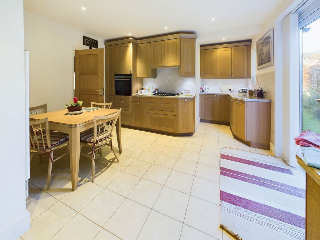 Property photo 2 of 26