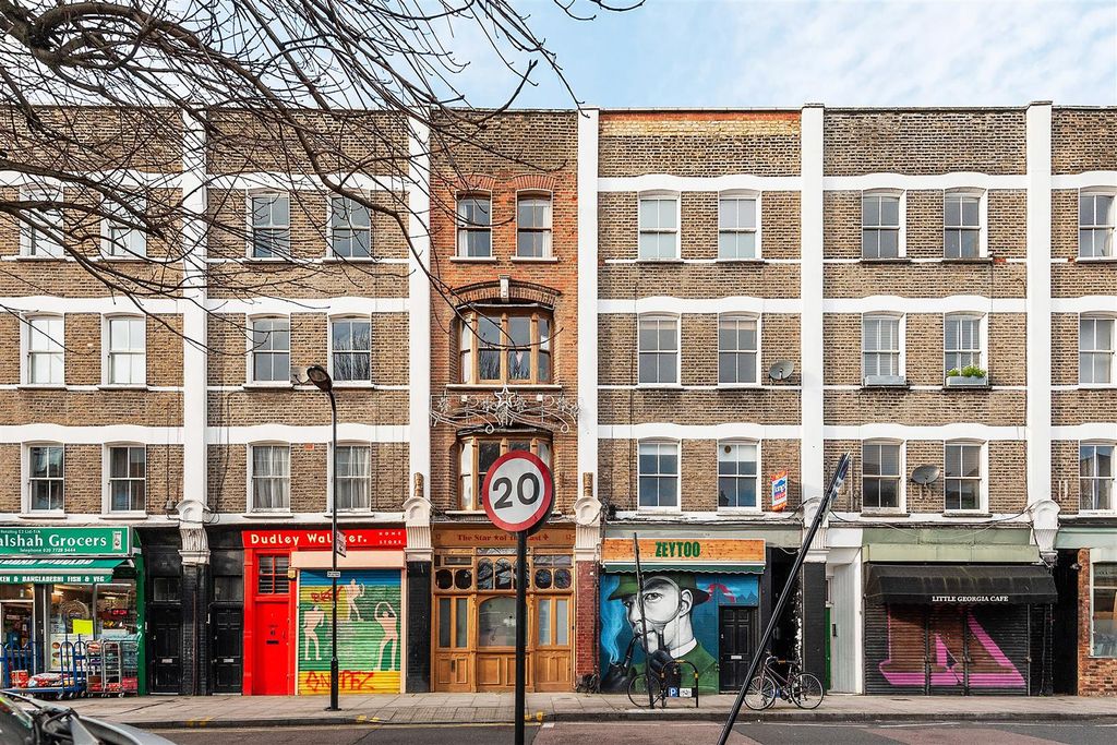 Property photo 1 of 15 Goldsmith Row