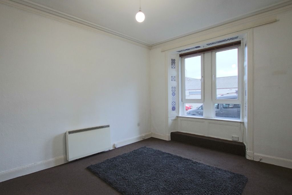 Property photo 3 of 8 Photo 3