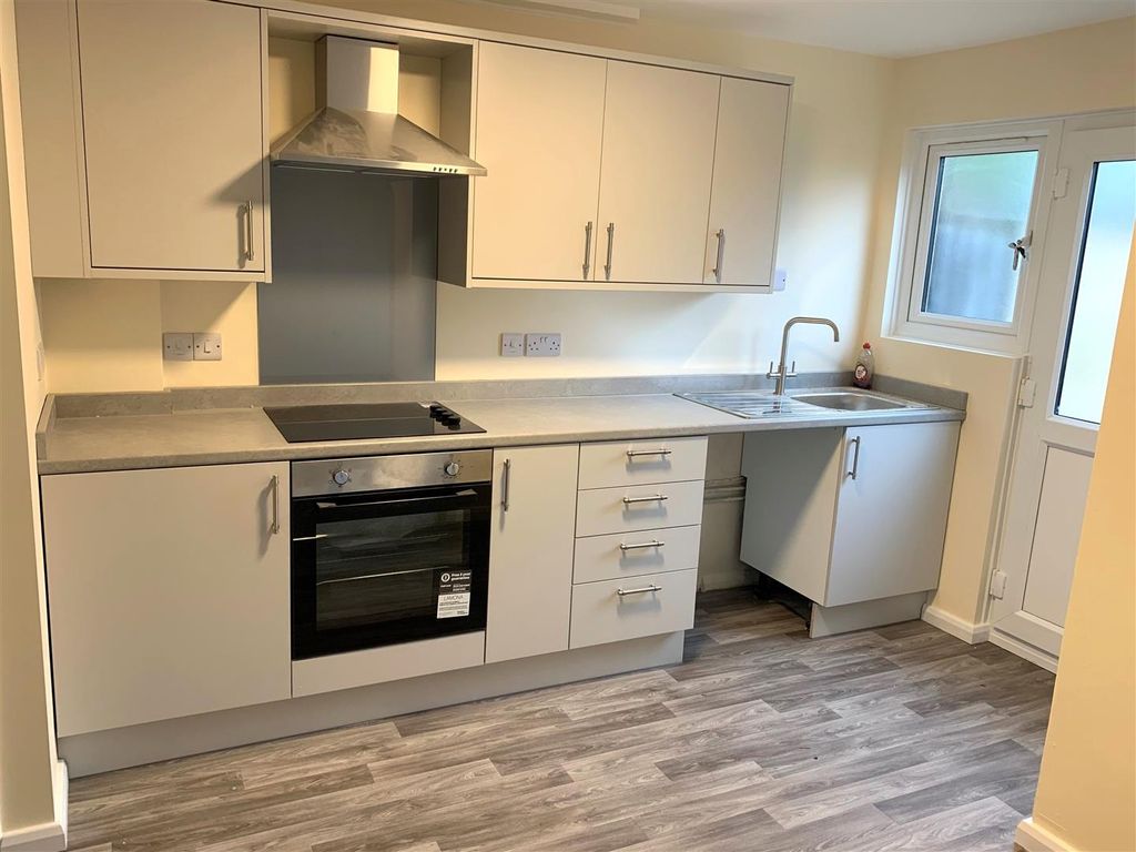 Property photo 2 of 11 4.Jpg