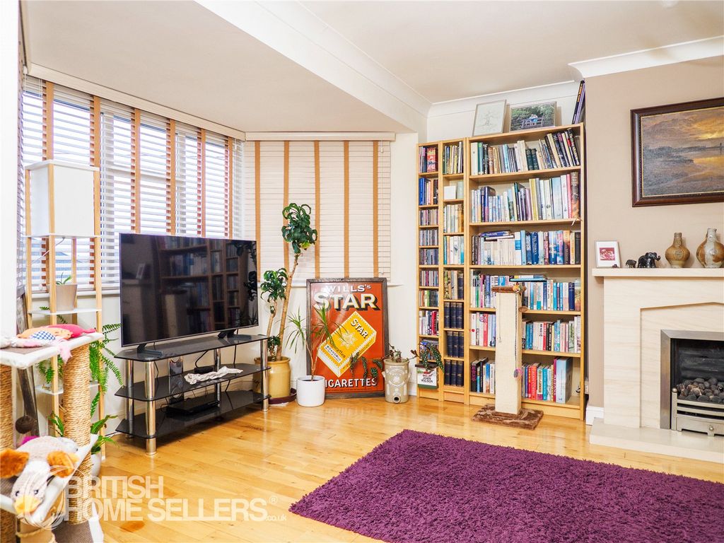 Property photo 3 of 26 Picture No. 03