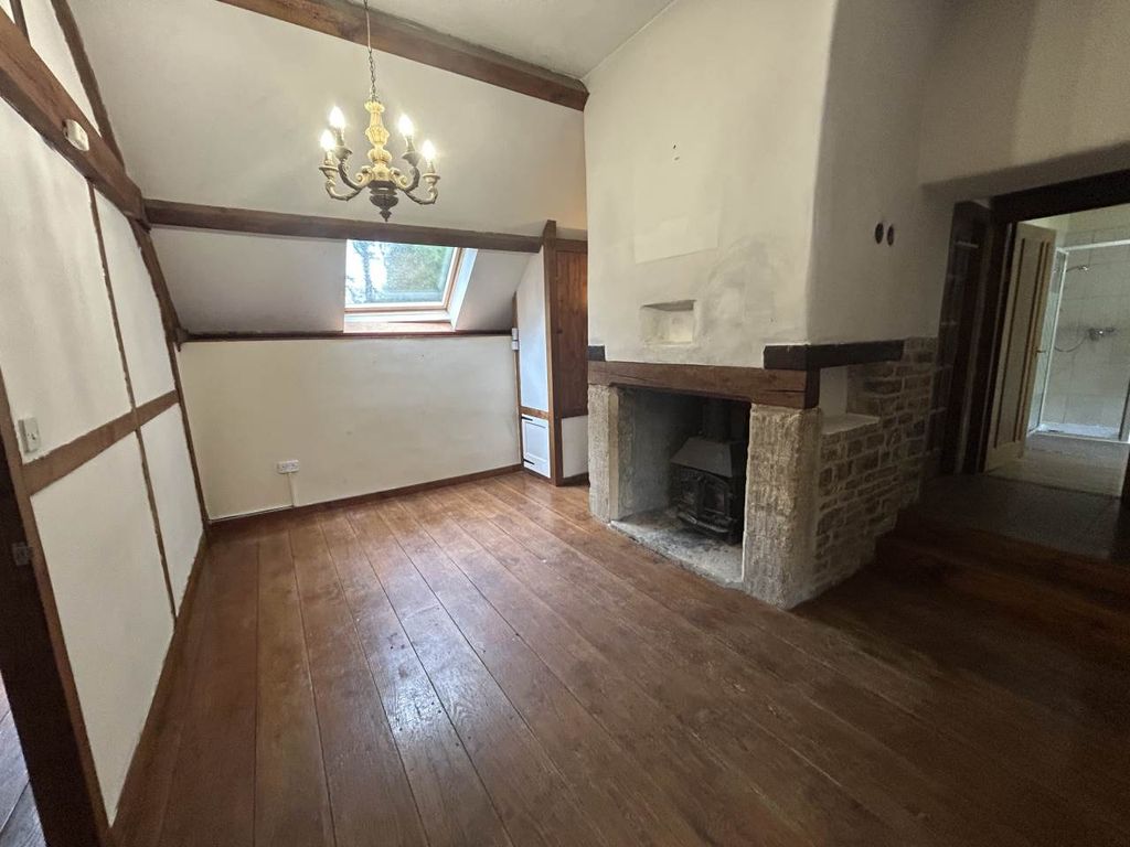 Property photo 2 of 14 Img_9739