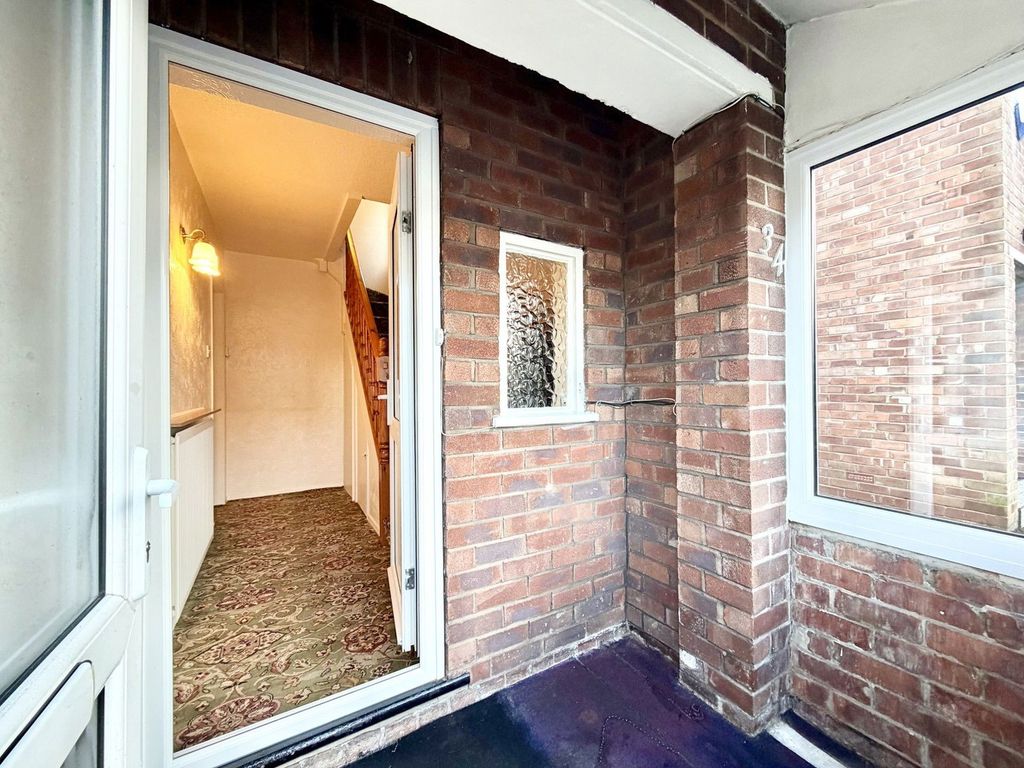 Property photo 3 of 27