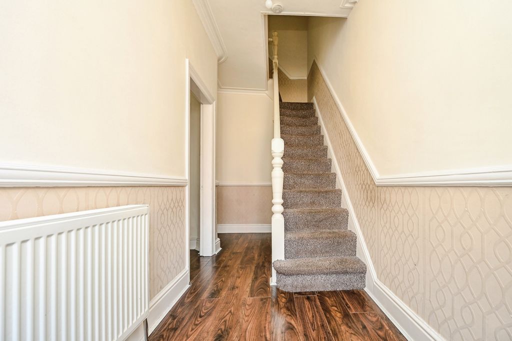 Property photo 2 of 14 Pbox-Img.Jpg