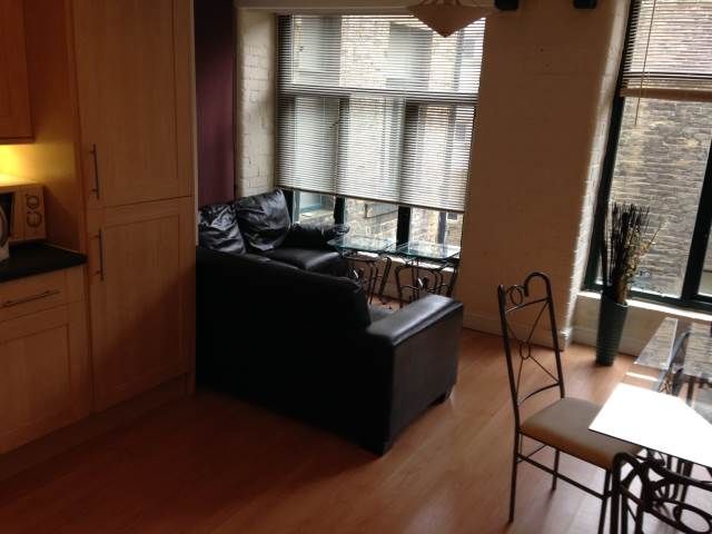 Property photo 2 of 7 Living Room