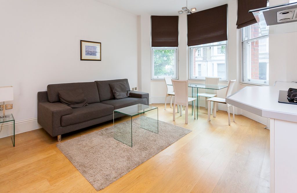 Property photo 2 of 14 Picture No. 07