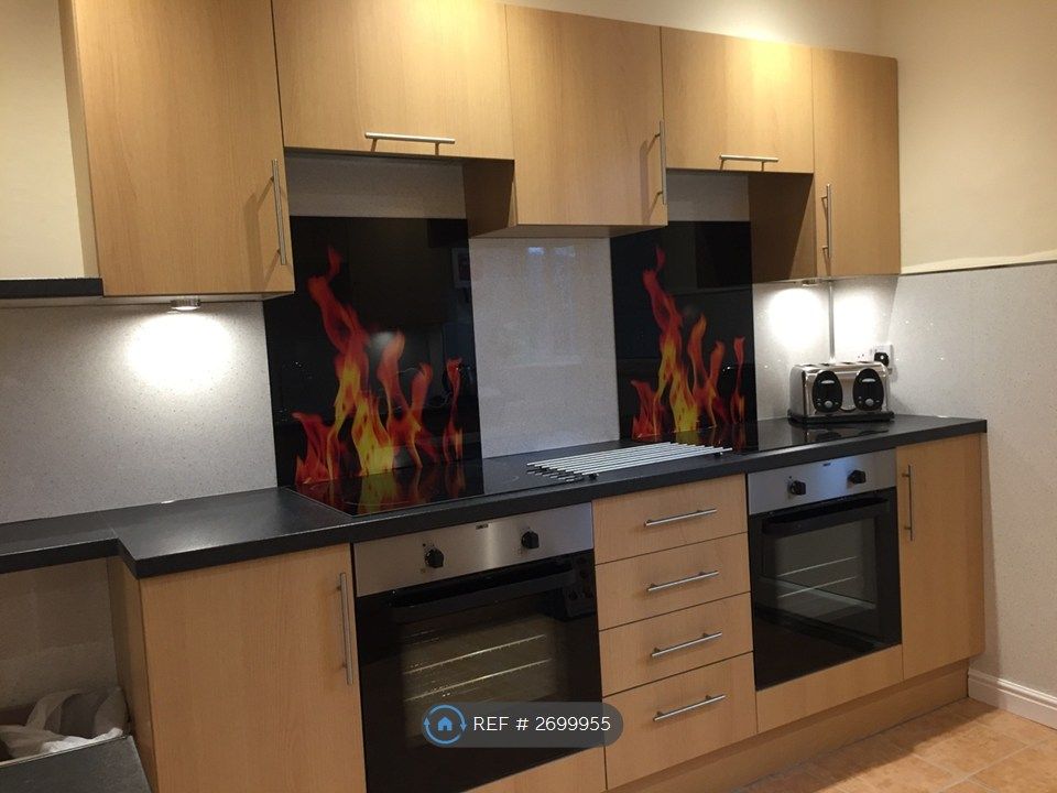 Property photo 2 of 14 Kitchen