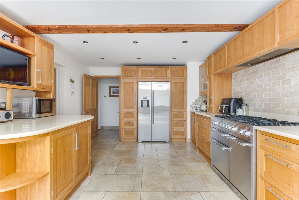 Property photo 3 of 27 Cotton End-29.Jpg