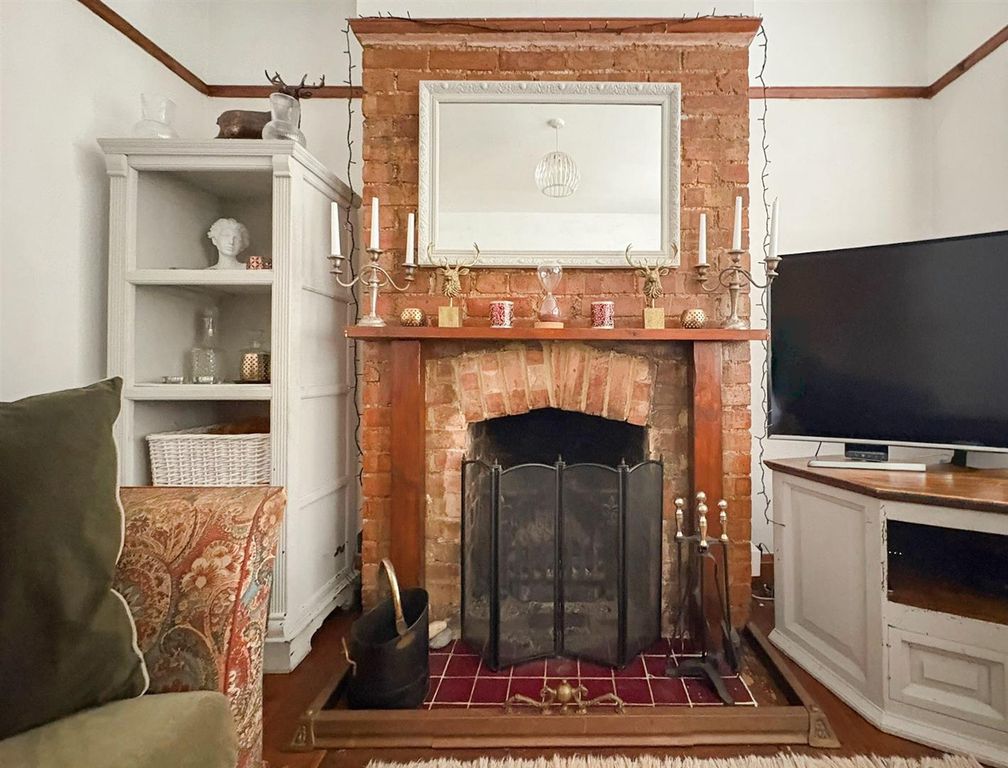 Property photo 3 of 13