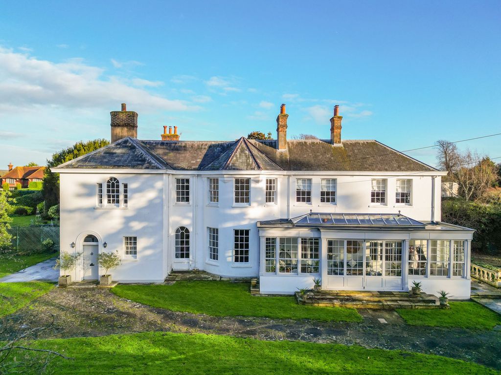 Property photo 3 of 29