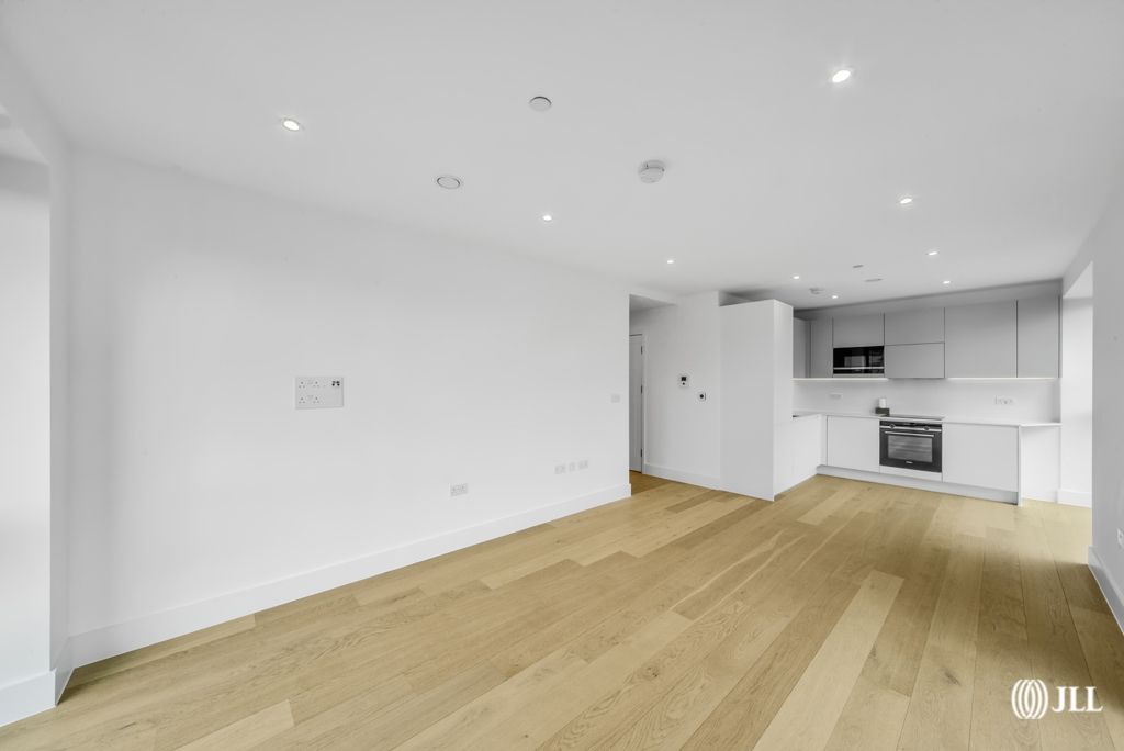 Property photo 1 of 12 Hive House