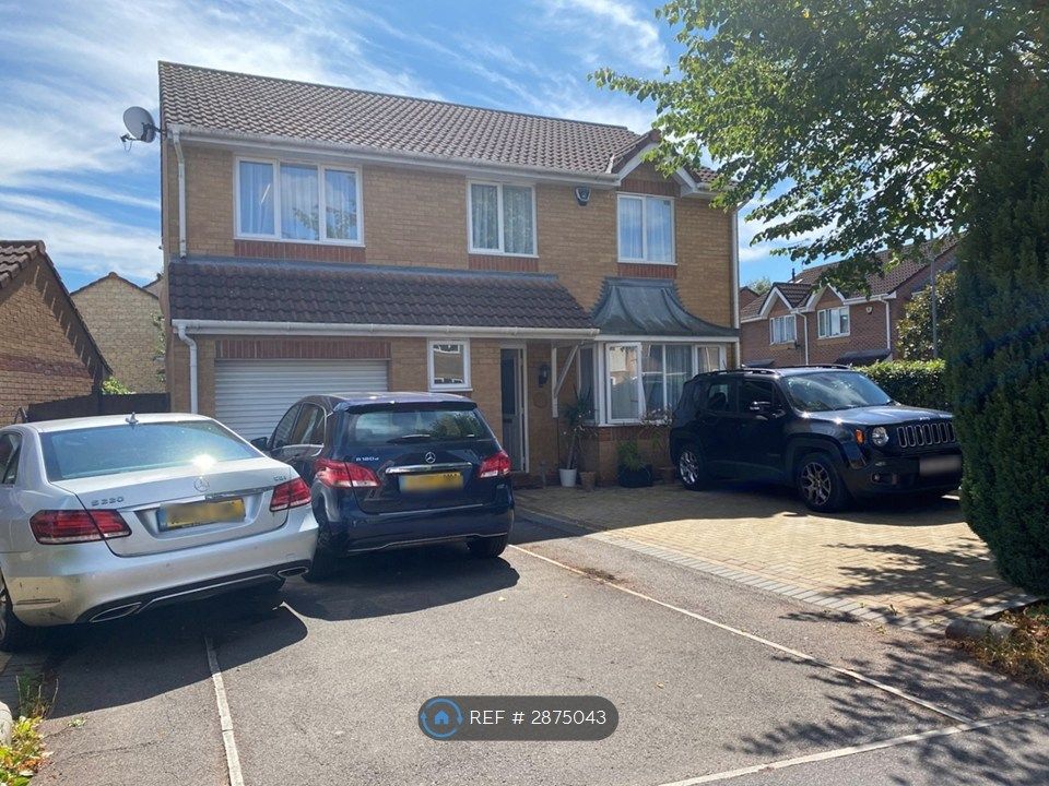 Property photo 1 of 21 Front Parking