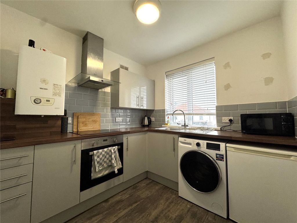 Property photo 2 of 10 Picture No. 04