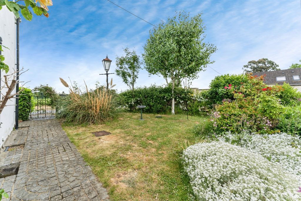 Property photo 3 of 16