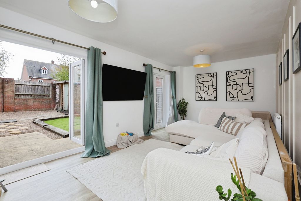 Property photo 3 of 15 Pbox-Img.Jpg