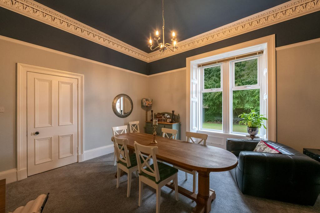 Property photo 1 of 25