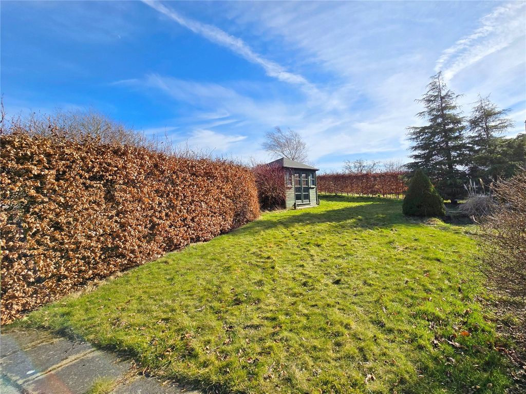 Property photo 3 of 26 Rear Gardens