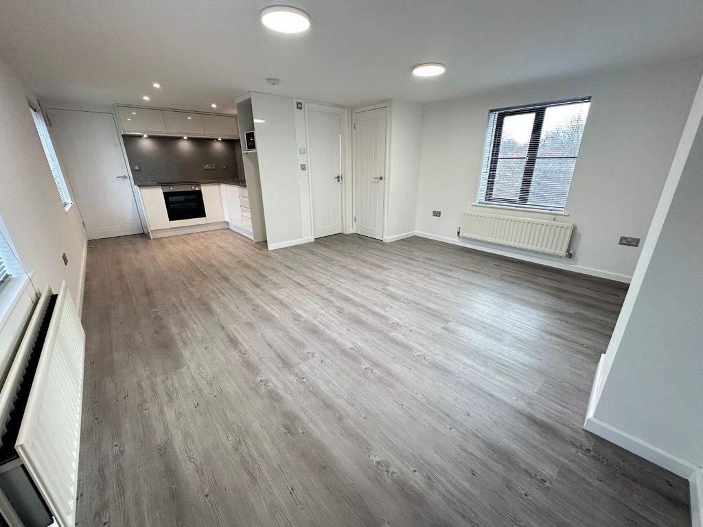 Property photo 2 of 10 4804026