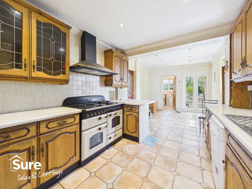 Property photo 3 of 21 4802944