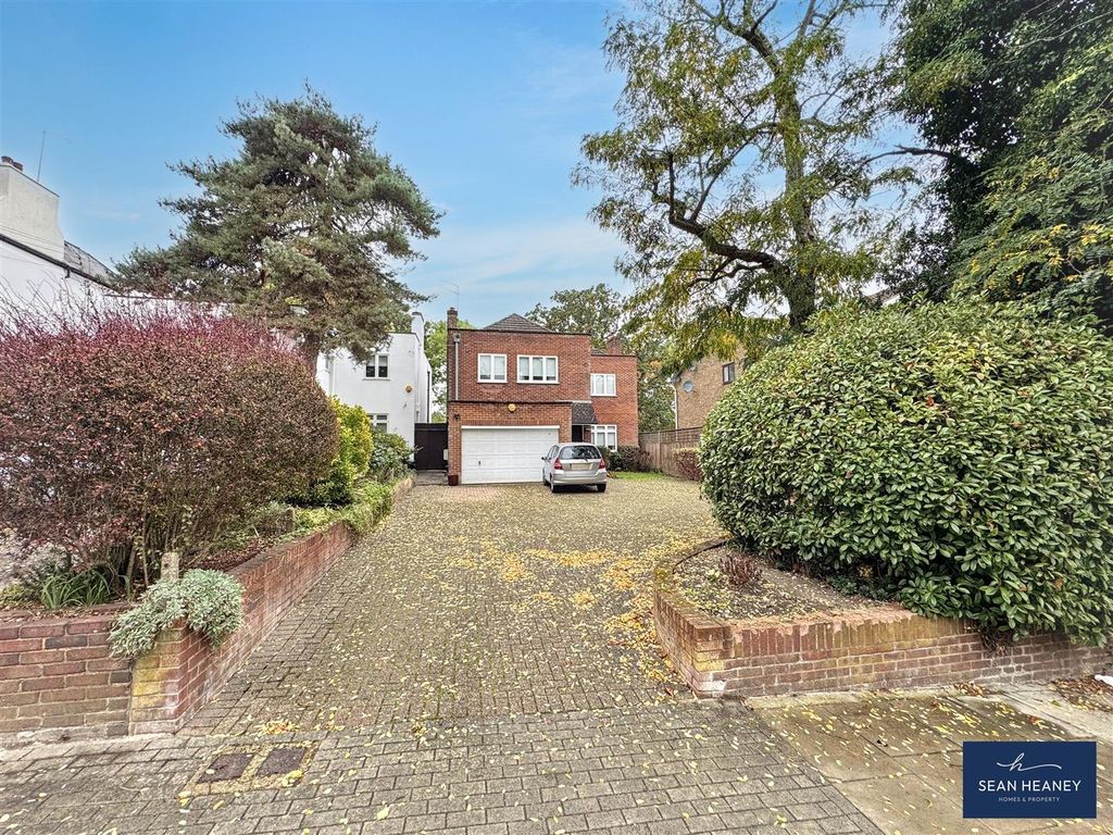Property photo 1 of 29