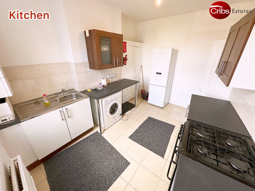 Property photo 3 of 6 Gallery