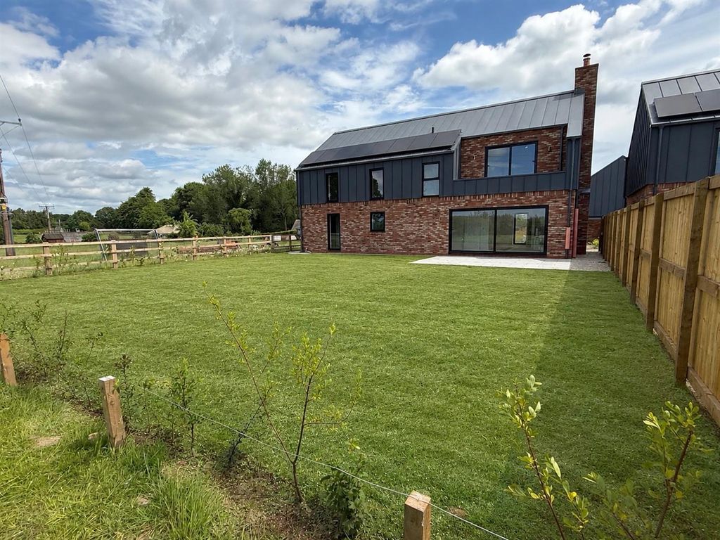 Property photo 2 of 9 8014c2A1-2Fb6-4904-9F5F-c6F879d02Dde.Png