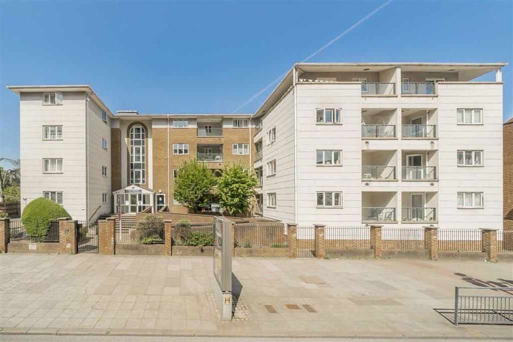 Property photo 1 of 5