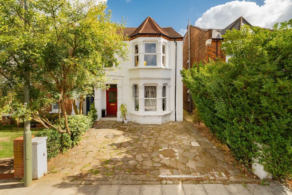 Property photo 1 of 6