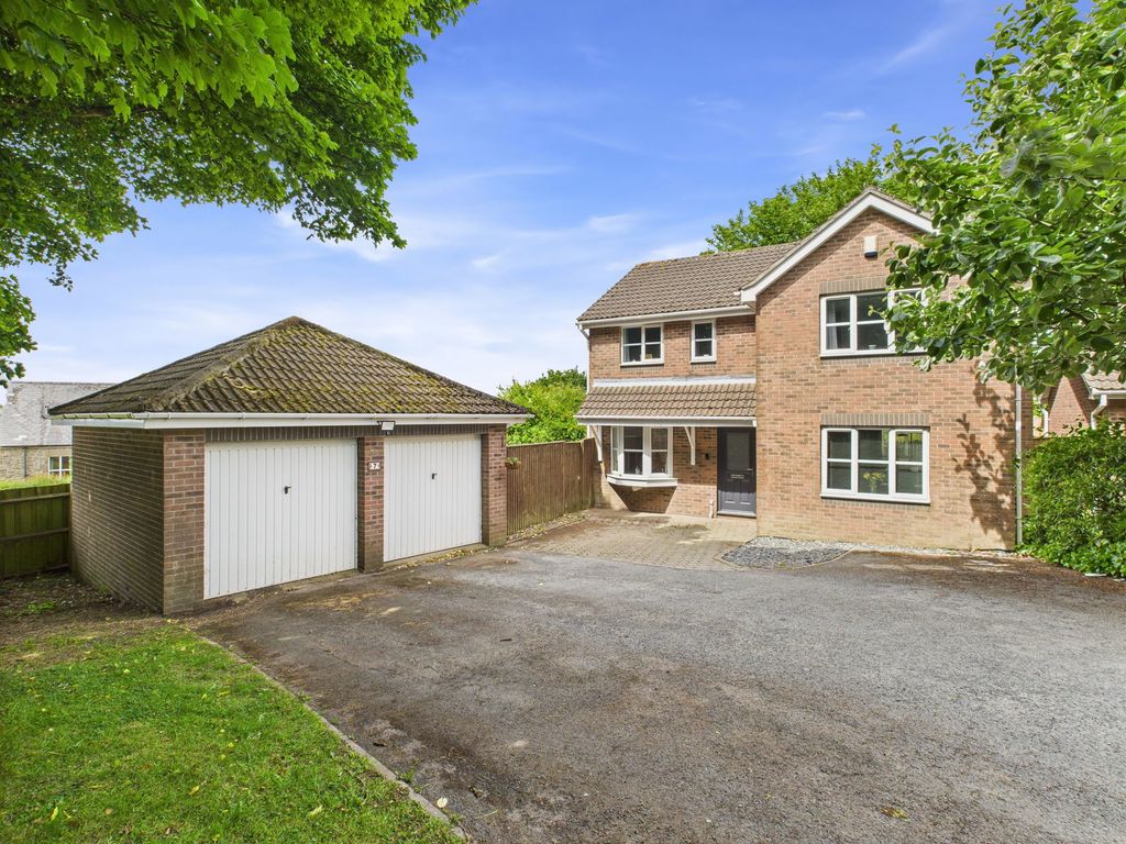 Property photo 1 of 21