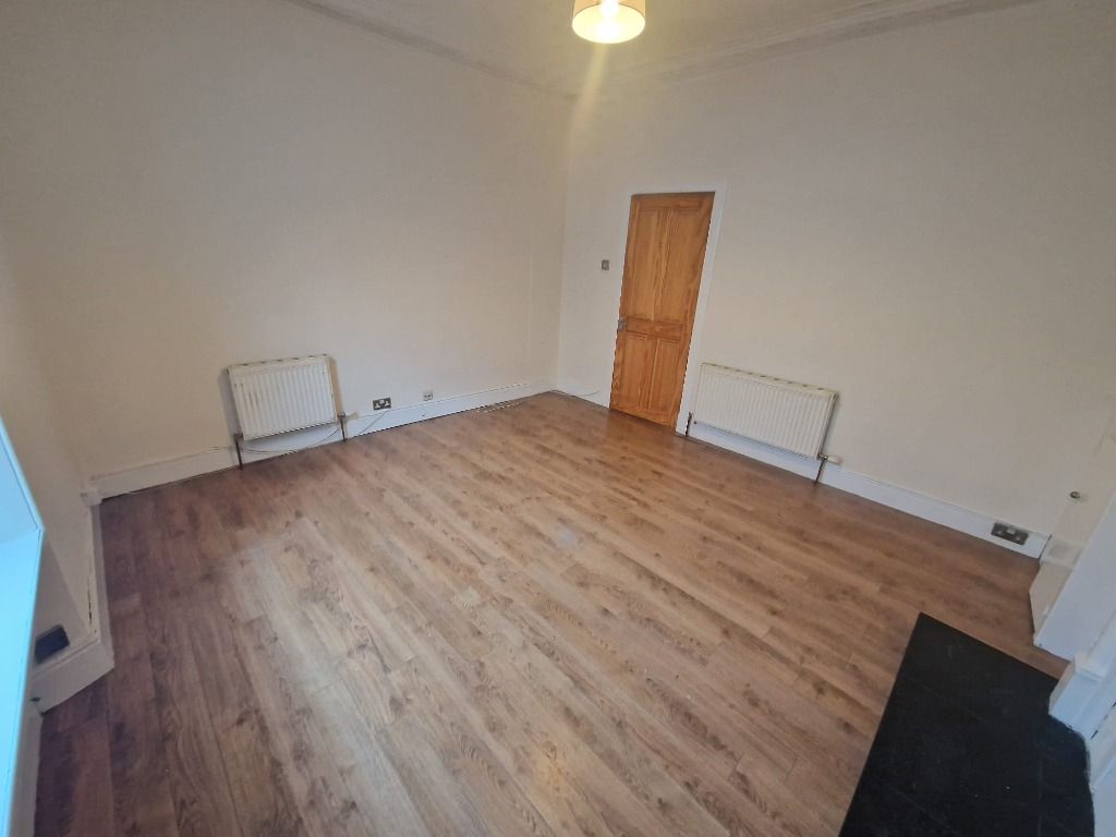Property photo 3 of 12 Photo 3