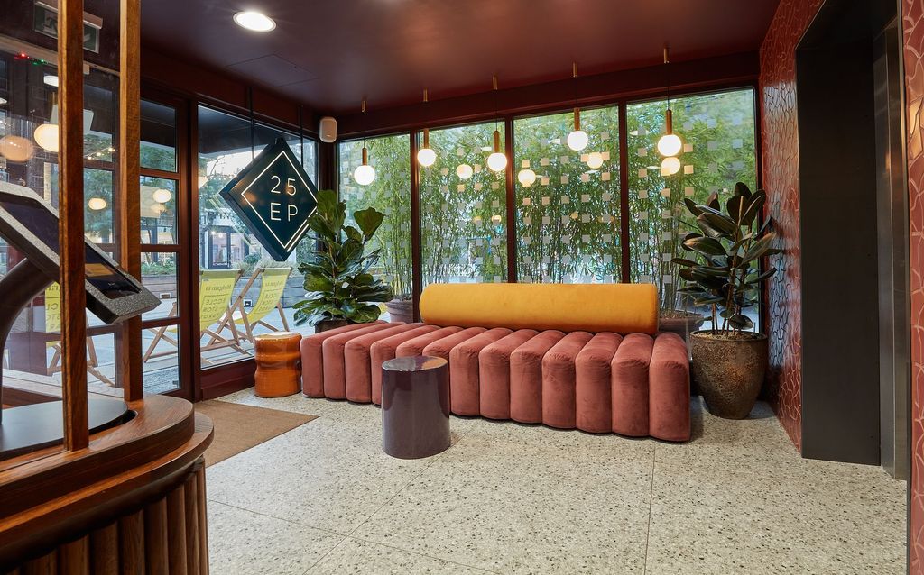 Property photo 2 of 6