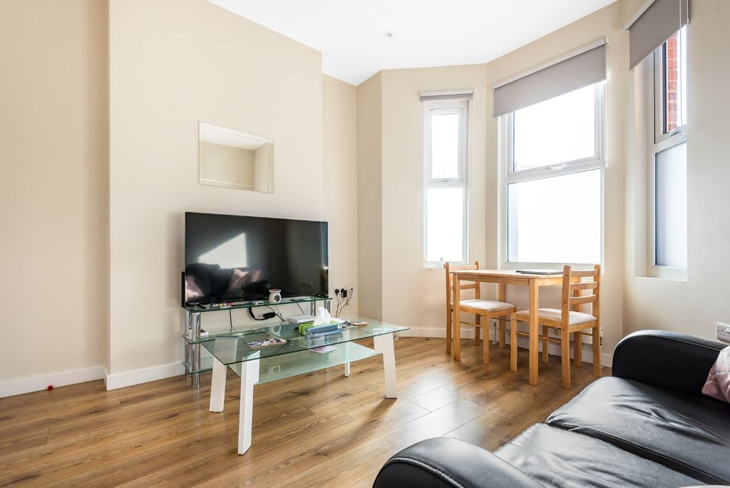 Property photo 2 of 6 Picture No. 02