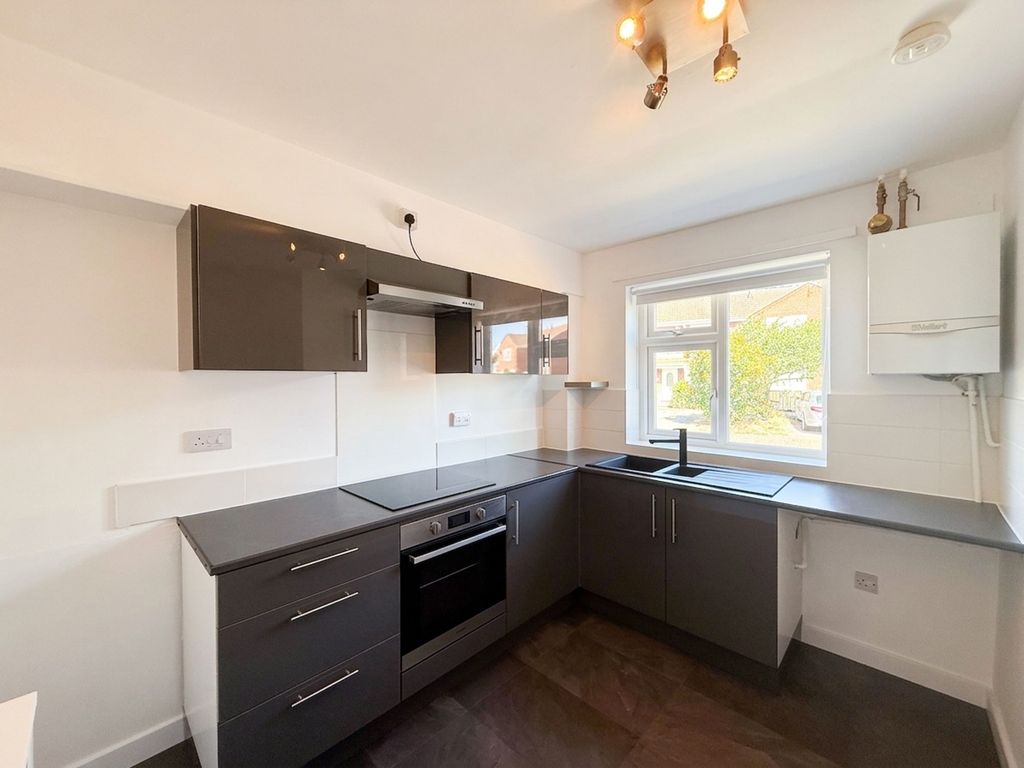 Property photo 1 of 12 Kitchen