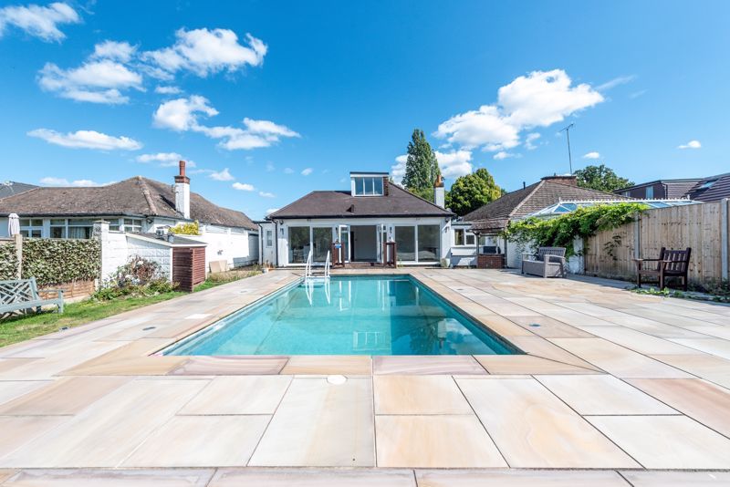 Property photo 2 of 15 Photo 17