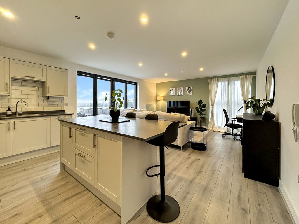 Property photo 2 of 16