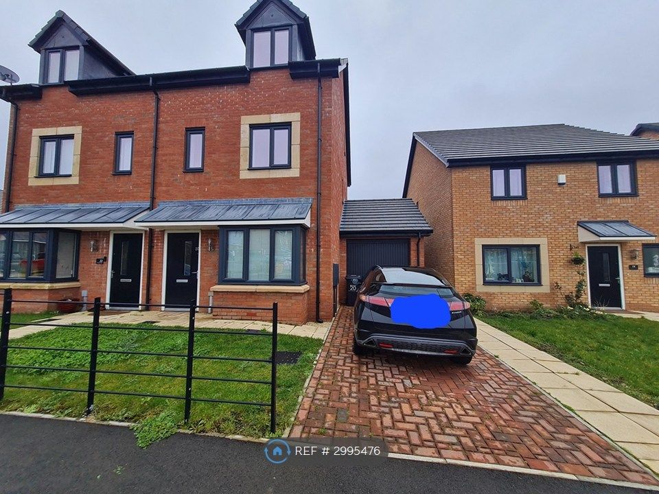 Property photo 1 of 32