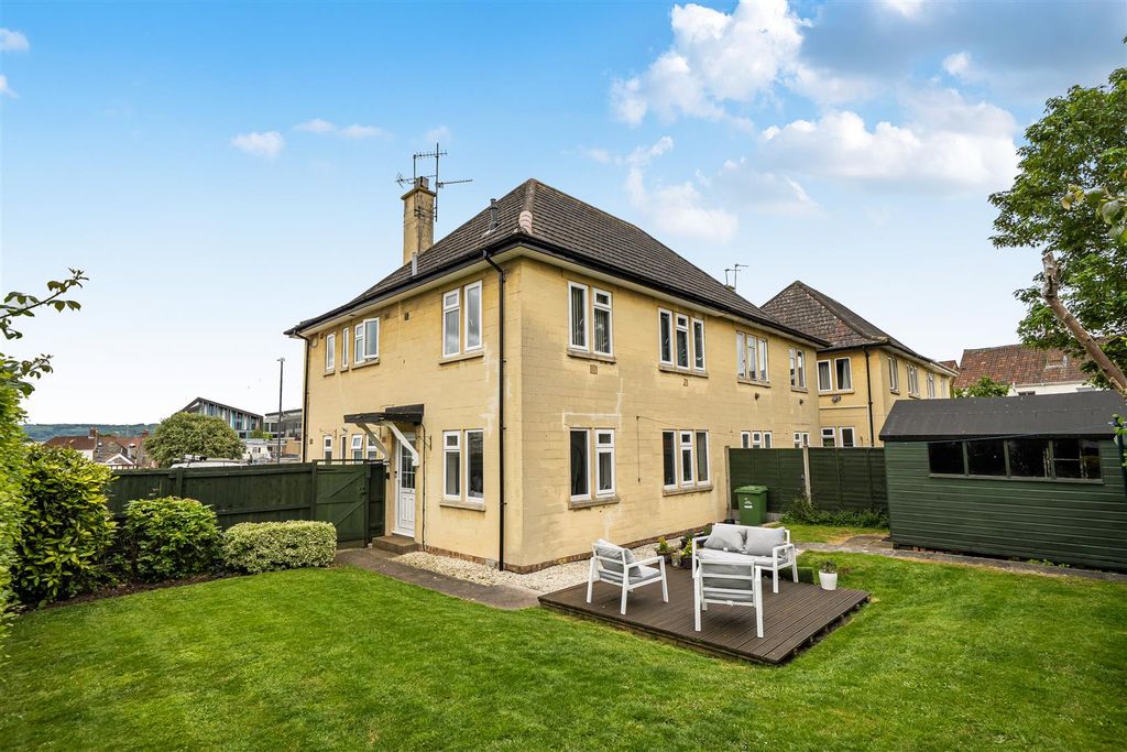 Property photo 1 of 13 1458159-19-6A09980d9Eeb8.Jpg