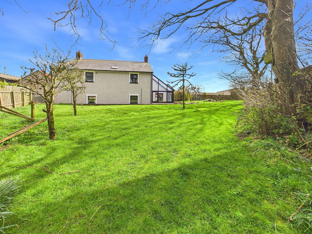 Property photo 2 of 24