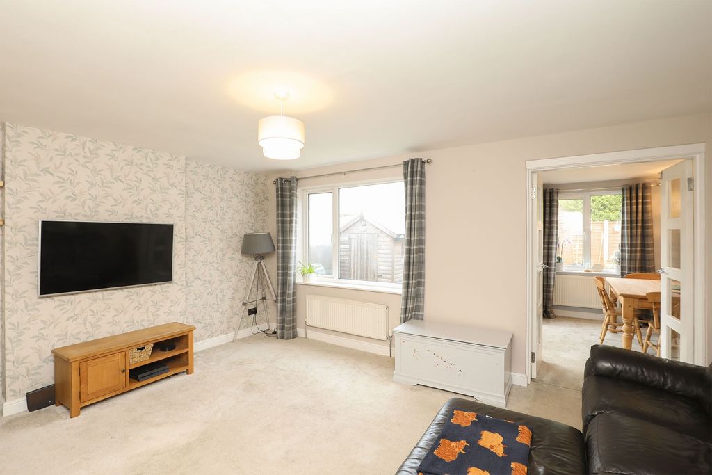 Property photo 3 of 19