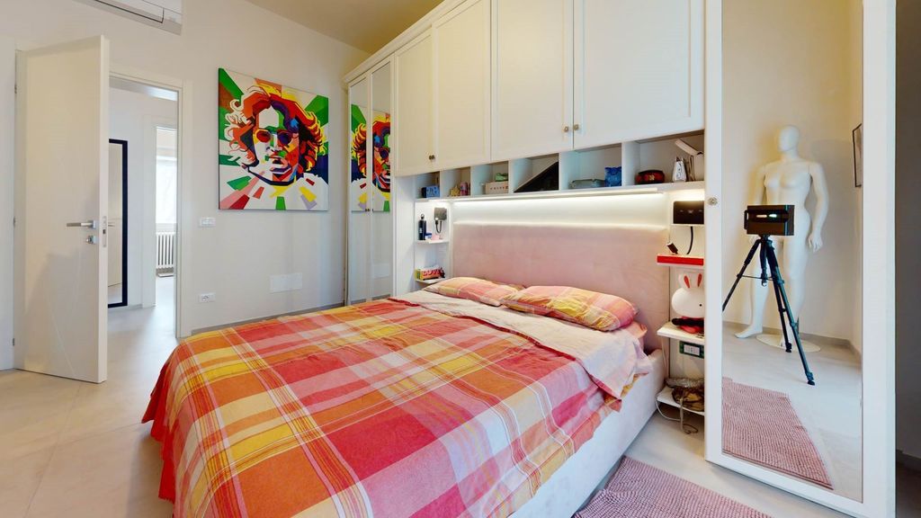 Property photo 2 of 30